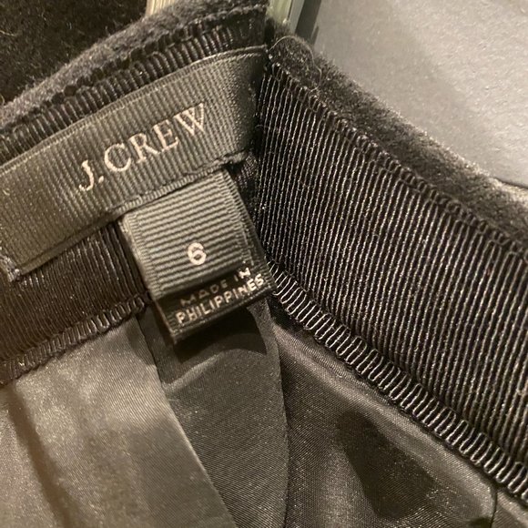 J. Crew 100% Wool Mini Skirt, Size 6 - Picture 3 of 3